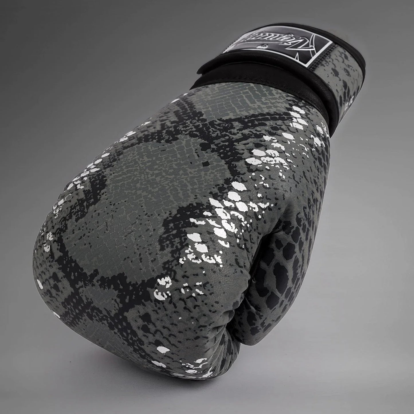 Venum Amazonia Boxing Gloves