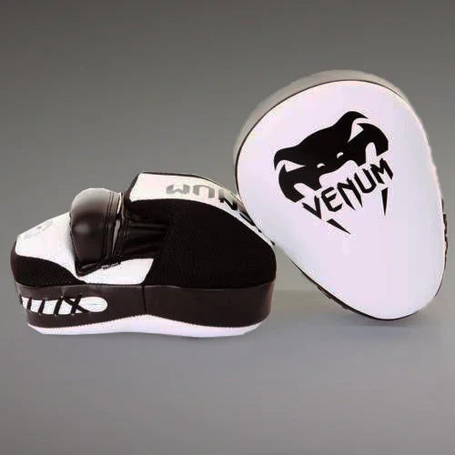 Venum Cellular Tech 2.0 Focus Mitts